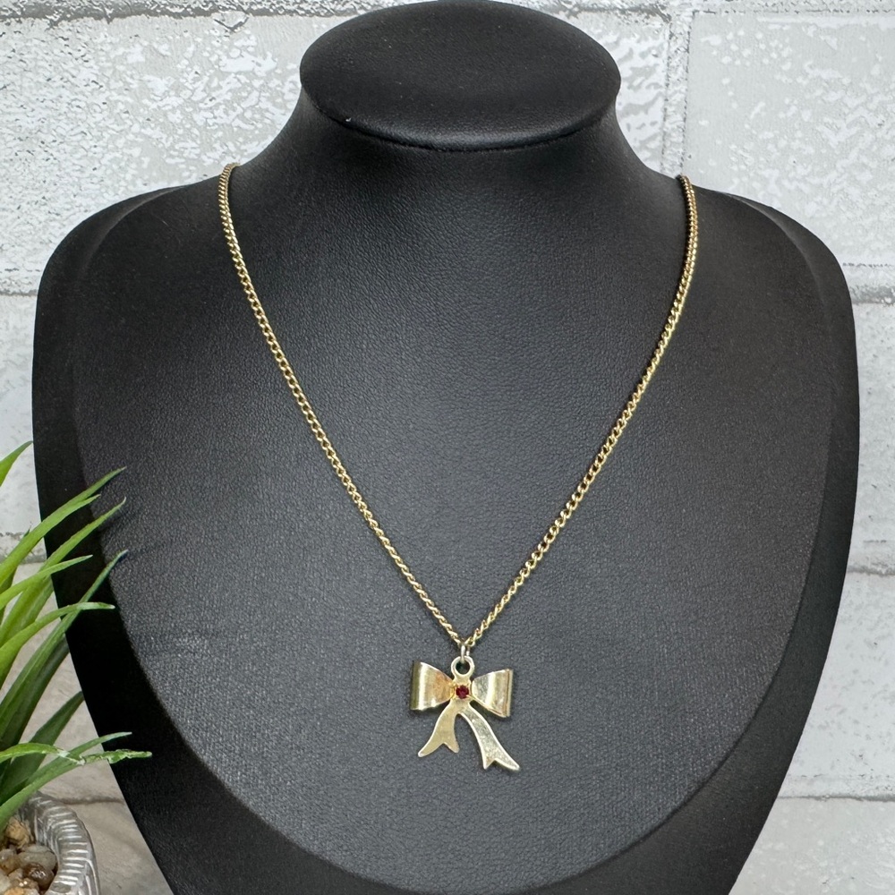 Vintage 80s Retro Dainty Bow Red Rhinestone Gold Tone Pendant Necklace